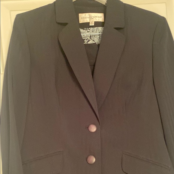 Jones New York Black Suit Jacket with Patterned Lining - Picture 3 of 6